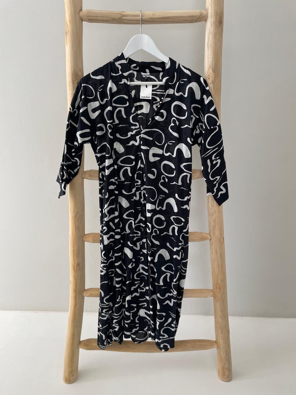 Black & white pattern dress