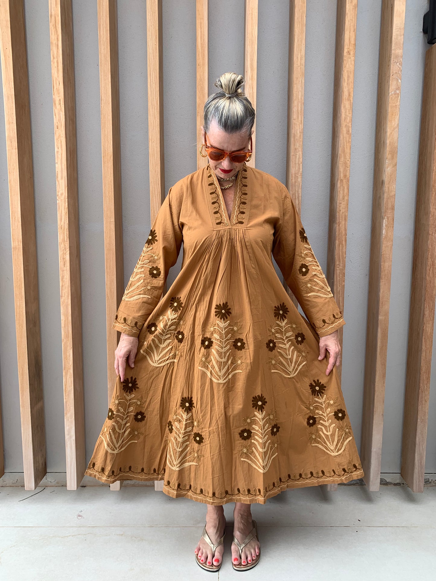 Dark caramel dress with embroidered brown daisy