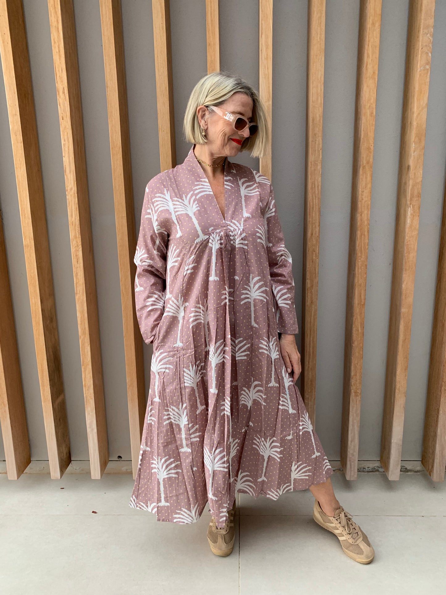 Light mauve dress with white palm pattern