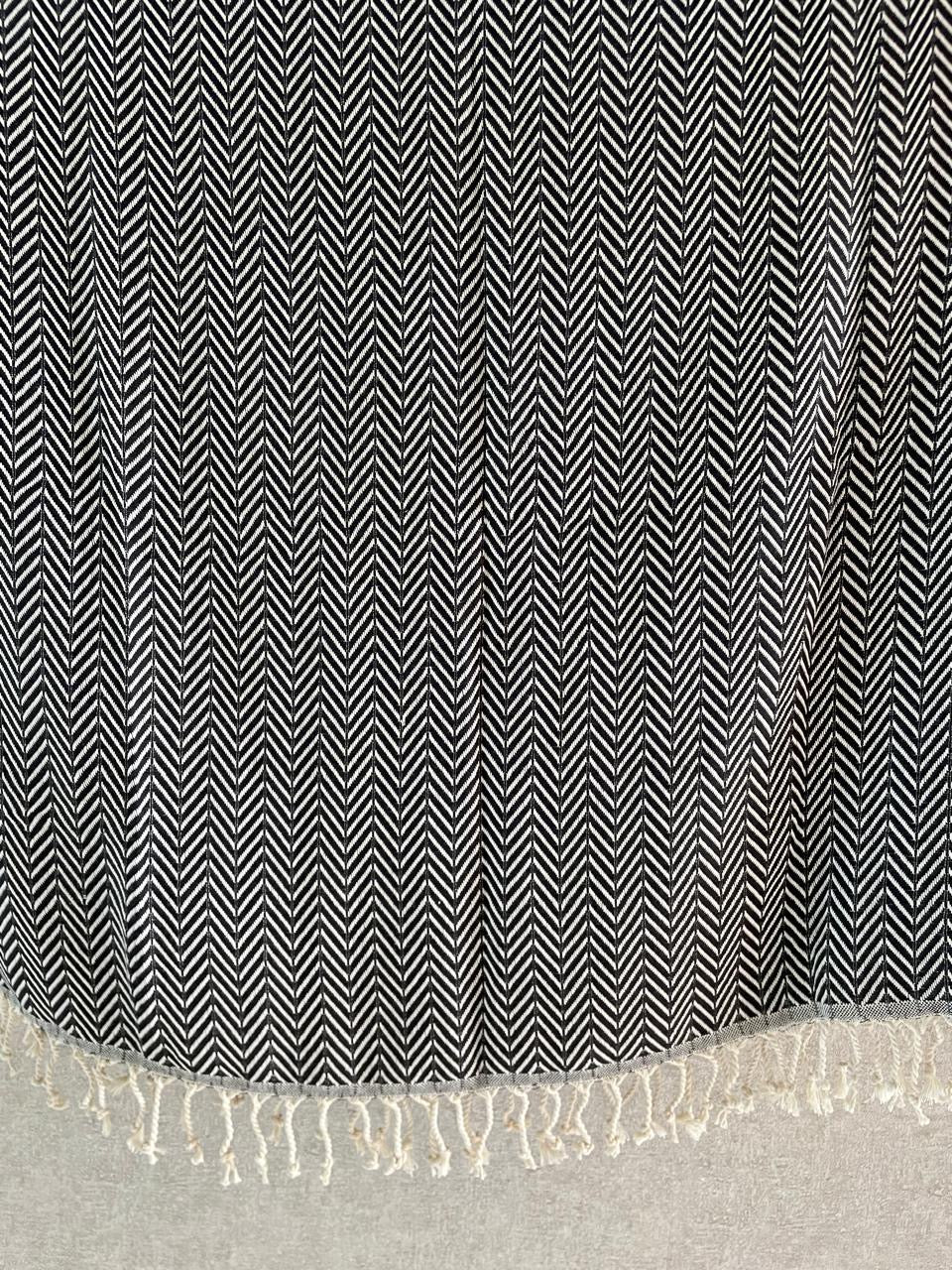 Turkish Towel - black & cream zigzag