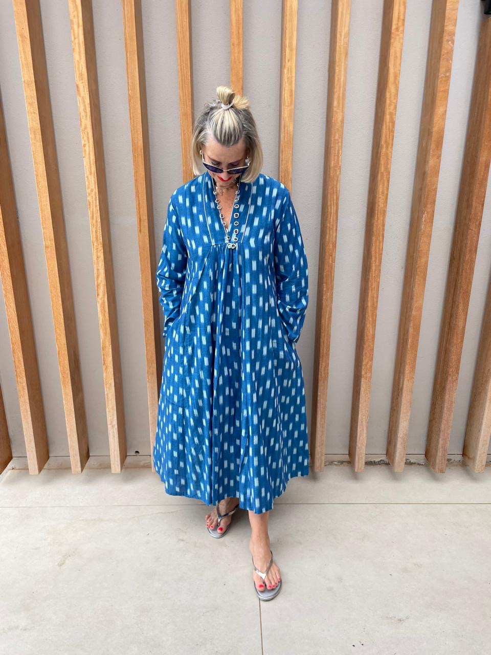 Blue dress with blurred light blue check