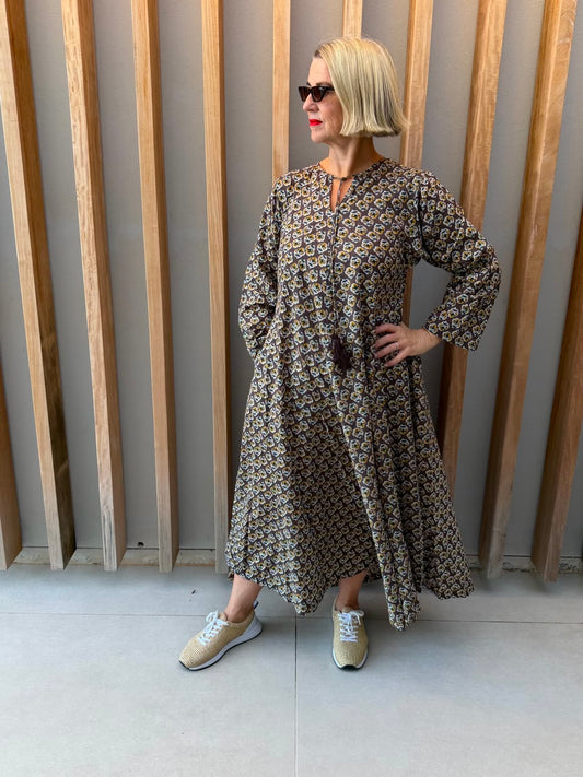 Brown dress with floral pattern