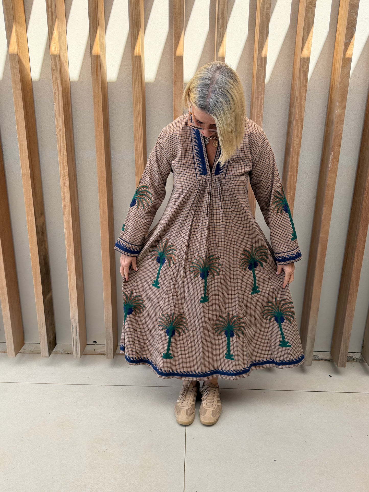 Caramel checked dress with brown palm