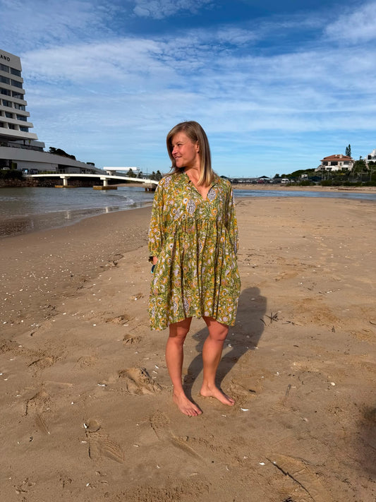 Green floral short dress