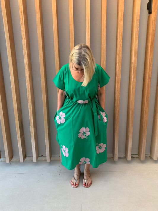 Green sleeveless dress with pink embroidered Hibiscus