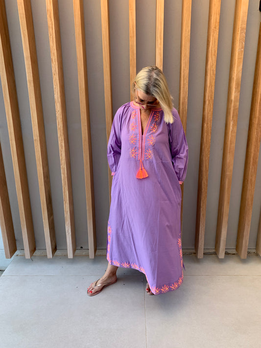 Mauve dress with embroidered orange geometric pattern