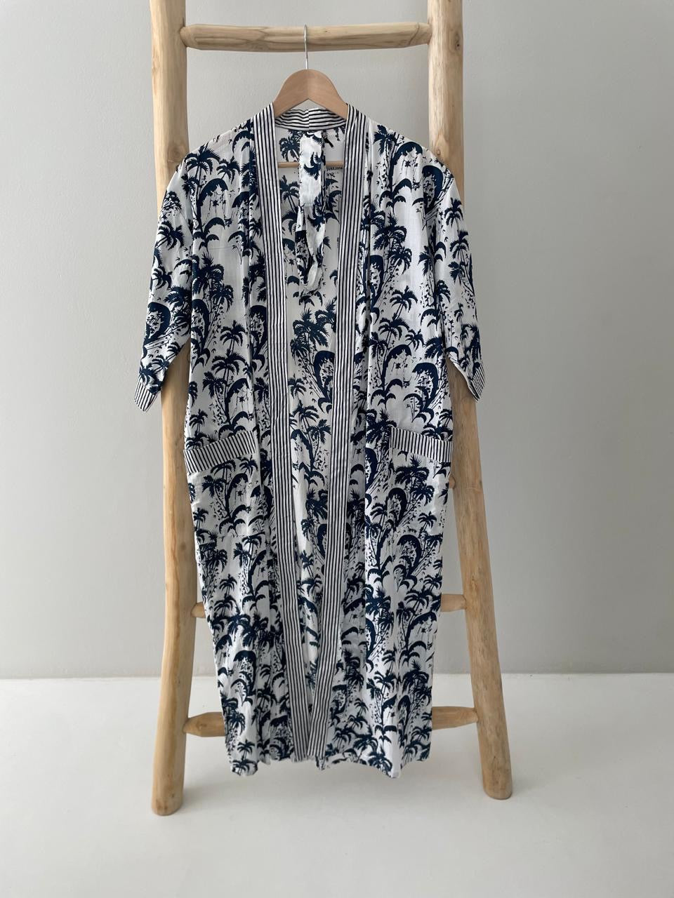 White & navy floral Kimono