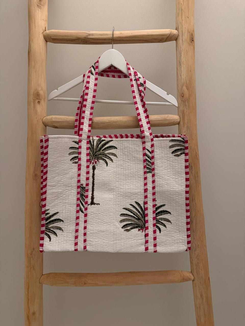 White Tote bag with pink check handle